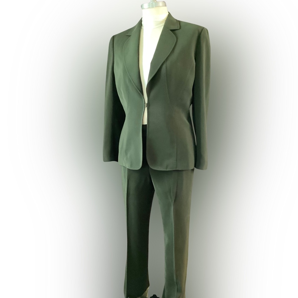 Tahari Women's Green Suit